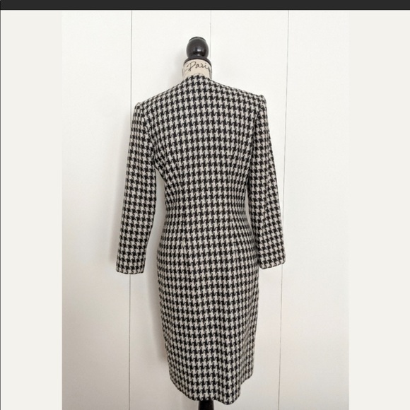 ๐*Host Pick* Vintage Parisian style coat - Picture 4 of 10